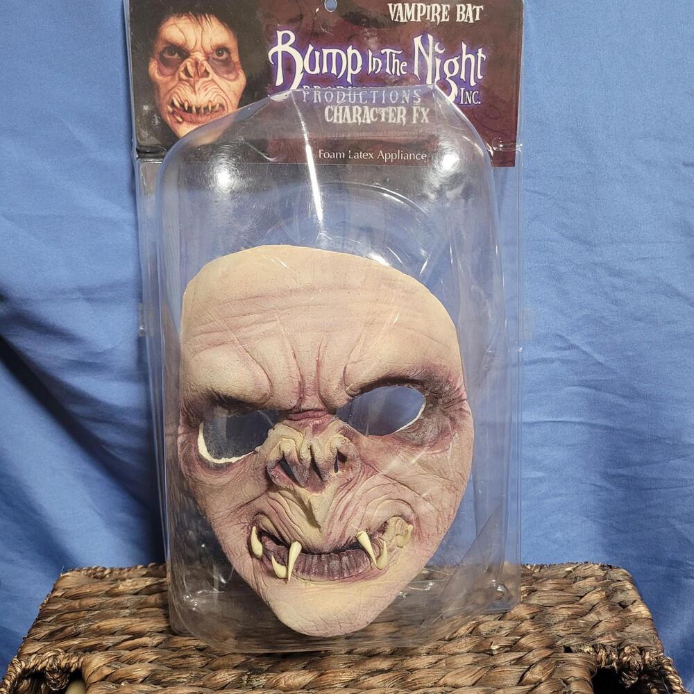 Bump In The Night  Vampire Bat Foam Latex Appliance NWT Theater Halloween